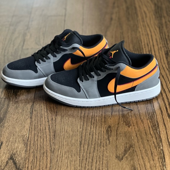 New Nike Air Jordan 1 Low SE Light Graphite Vivid Orange - Picture 6 of 10